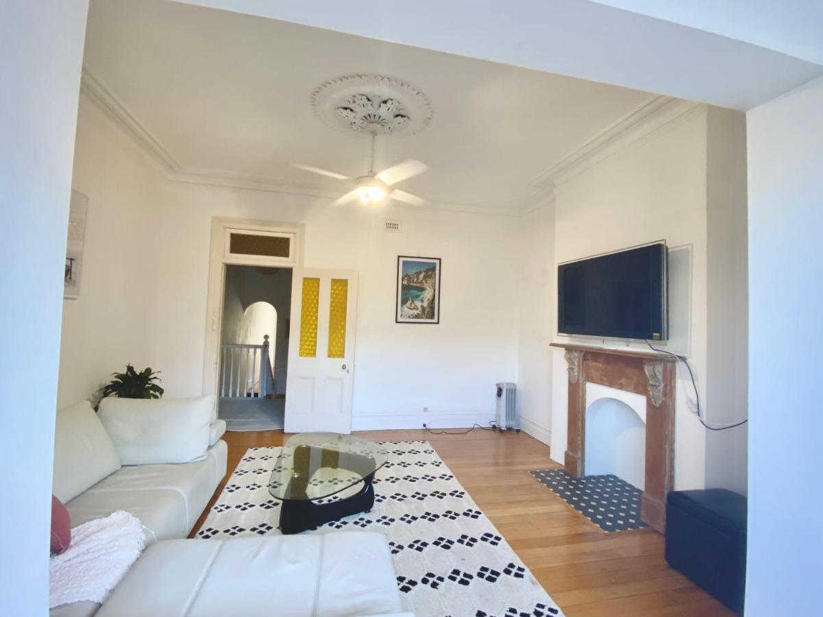 Sunny Apartment In Surry Hills Sydney Exterior photo